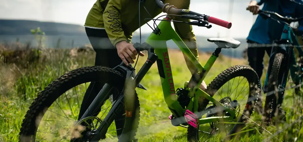 Customer spotlight: Santa Cruz Bicycles streamline PR and empower 200+ partners with Bynder