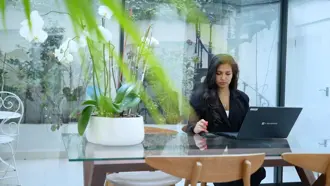 Thumb Video Bynder Customer Story Schroders